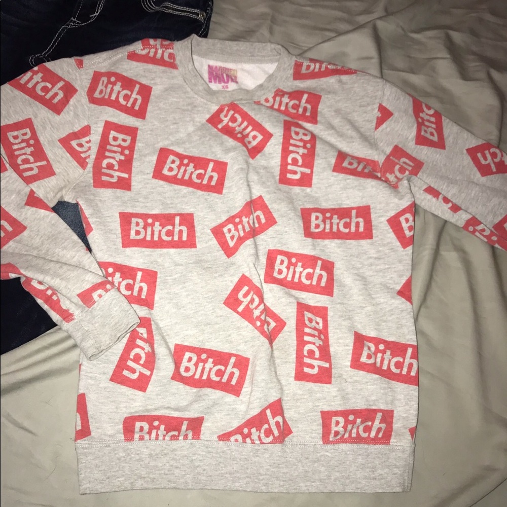 Women’s sweatshirt